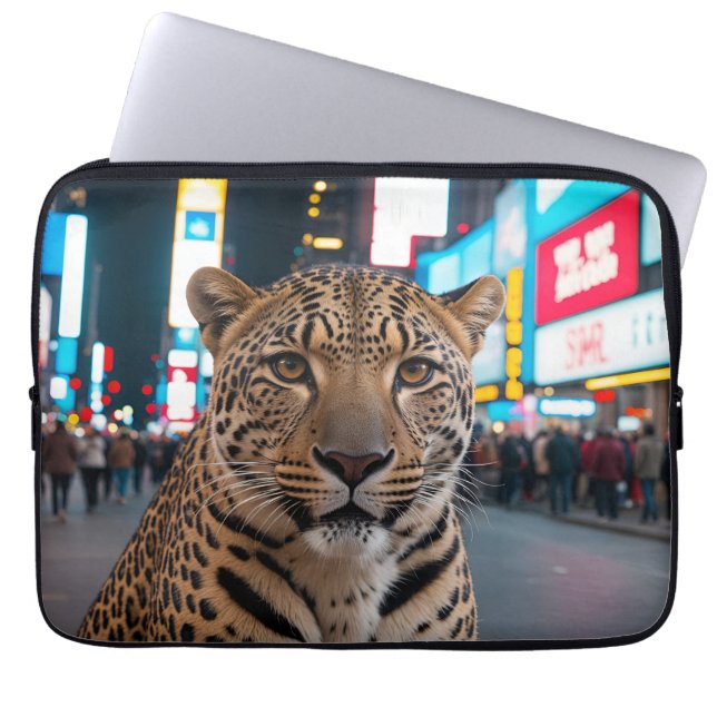 Capa Para Notebook Leopardo na Times Square (Frente)