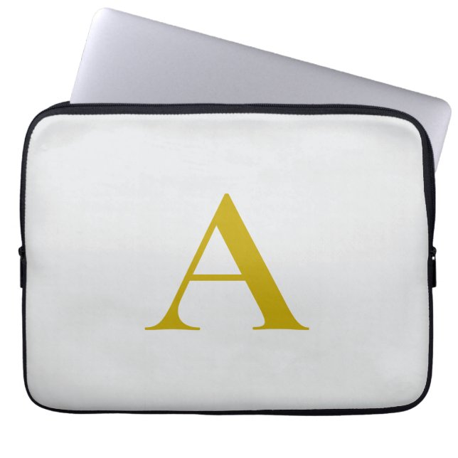 Capa Para Notebook Letra Inicial Personalizada Cor Dourada (Frente)