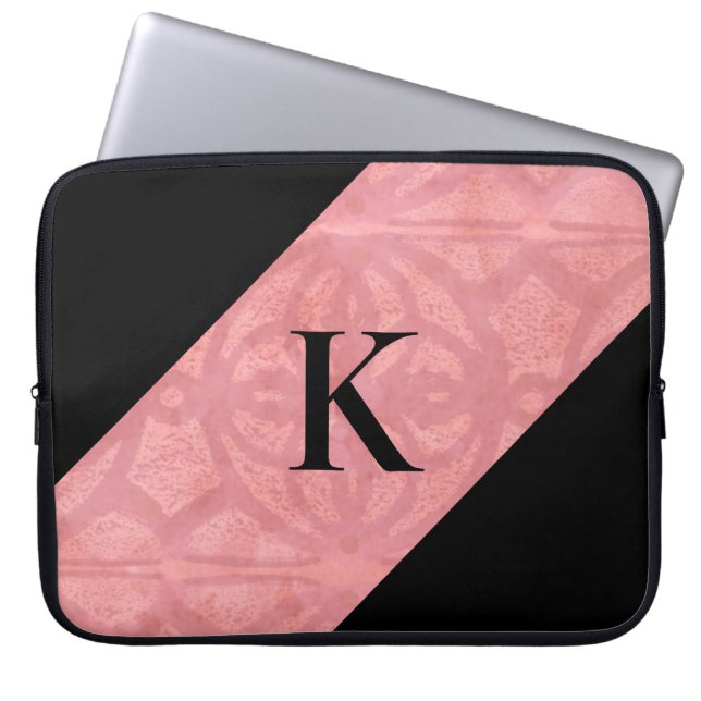 Capa Para Notebook Letra Ruddy Pink Batik (Frente)
