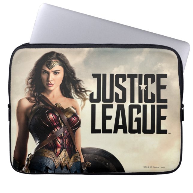Capa Para Notebook Liga da Justiça | Mulher Maravilha Em Battlefield (Frente)