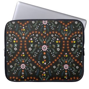Capa Para Notebook Linda e delicada flor pequena com forma cardíaca