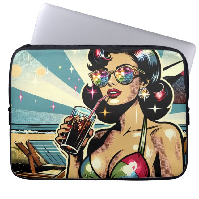 Capa Para Notebook Linda Mulher Pinup com Cola na Praia (Frente)