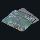 Capa Para Notebook Lírios de Claude Monet, Flores Vintage<br><div class="desc">Lírios (1916), por Claude Monet. Water Lily é uma pintura floral de arte impressionista vintage. Jardim de flores da primavera Monet em Giverny, França. Esta paisagem é uma das muitas variações das pinturas de lírio-d'água que Monet pintou por seu lago. Sobre o artista: Claude Monet (1840-1926) foi o fundador do...</div>