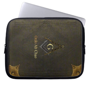 Capa Para Notebook Livro encadernado de couro com quadrado e compasso