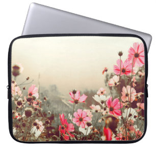 Capa Para Notebook Luz da manhã, cosmos rosa florescente.