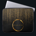 Capa Para Notebook Luzes de estrelas do Ouro elegante com nome DIY<br><div class="desc">Bolsa para Laptop. Luzes nas estrelas do Ouro elegantes com design de nome de letra morta. ⭐ Este produto é 100% personalizável. *****Clique no BOTÃO PERSONALIZAR para adicionar, excluir, mover, redimensionar, mudar ao redor, girar, etc... qualquer dos gráficos ou texto ou use as caixas de preenchimento. ⭐ 99% dos meus...</div>
