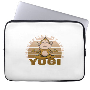 Capa Para Notebook Macaco giro engraçado fazendo yoga. poses engraçad
