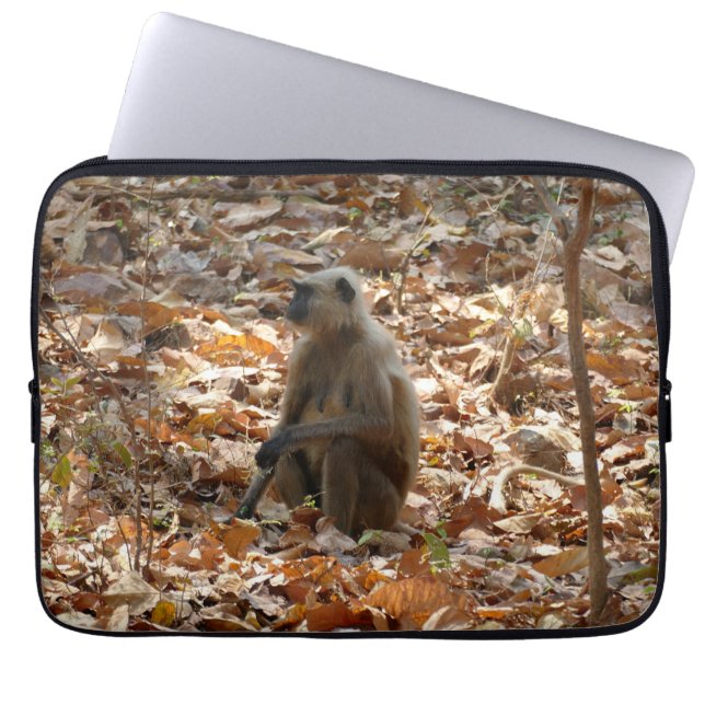 Capa Para Notebook Macaco na estação seca (Frente)