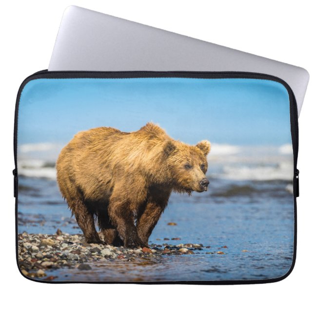 Capa Para Notebook Mamãe urso observando seus dois filhos (Frente)