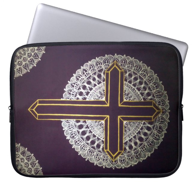 Capa Para Notebook Mandala da Cruz Dourada (Frente)