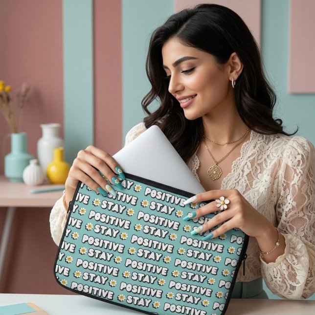 Capa Para Notebook Mantenha-se Positivo (Criador carregado)