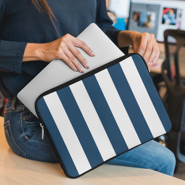 Capa Para Notebook Marinho Blue Stripes, White Stripes, Padrão Stripe (Criador carregado)