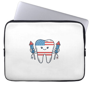 Capa Para Notebook Mascote de Dente Patriótico Design de Fogos de Art