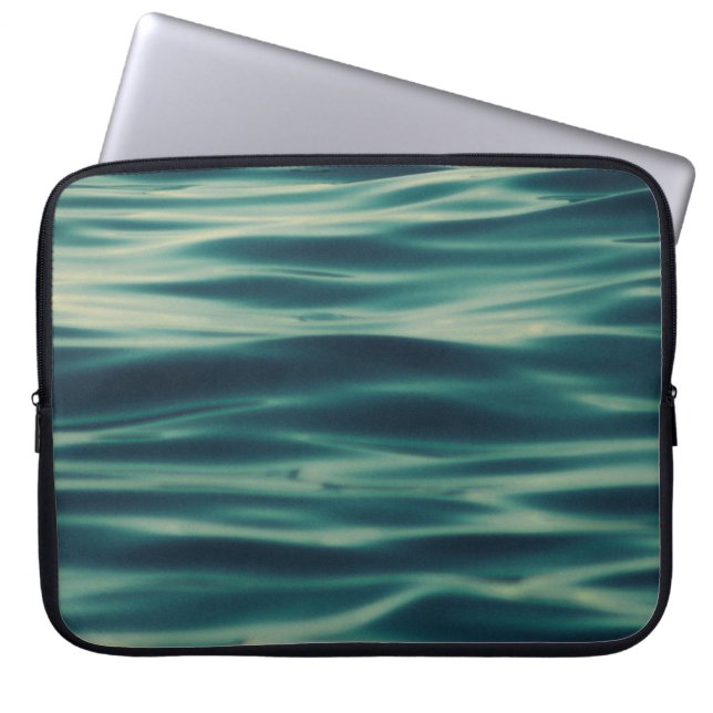 Capa Para Notebook Massa de água ondulada (Frente)