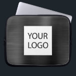 Capa Para Notebook Metálico Preto - Promocional de Logotipo Personali<br><div class="desc">Moderno preto Faux Metálico Ilegante Ilegante Seu Laptop de logotipo personalizado Saco de Promocional ou Promocional (promo) de anúncio. Este gabinete de computador profissional de classe pode ser personalizado para incluir o logotipo da sua empresa ou da sua empresa.</div>