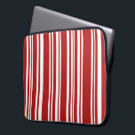 Capa Para Notebook Mistura de tiras Vermelhas e Brancas<br><div class="desc">A bolsa de laptop personalizada do na moda apresenta faixas vermelhas e brancas em diferentes larguras. O branco é transparente, então você pode mudá-lo se quiser. Basta clicar no botão "Personalizar!" e selecionar uma "Cor de fundo impressa" na barra lateral. Quando terminar, clique em "Adicionar ao carrinho" para comprar a...</div>
