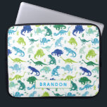 Capa Para Notebook Miúdos personalizados do azul do teste padrão do<br><div class="desc">O verde azul personalizado do teste padrão do dinossauro da aguarela caçoa a caixa do laptop. Dinossauros da aguarela no verde,  e no azul em um fundo branco. Personalize com nome. www.SamAnnDesigns.com</div>