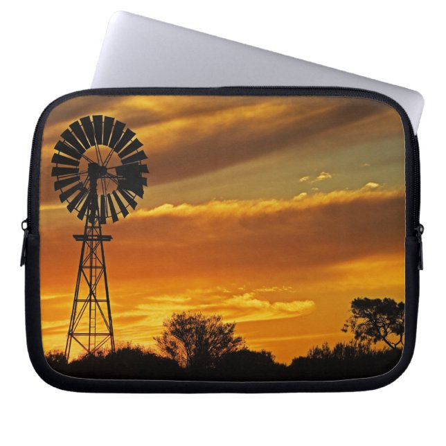 Capa Para Notebook Moinho de vento e pôr do sol, William Creek, Oodna (Frente)