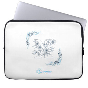Capa Para Notebook Monograma azul inicial Calm Floral