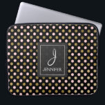Capa Para Notebook Monograma de padrão de Bolinhas de folha rosa e do<br><div class="desc">Mala de monograma elegante,  cor-de-rosa,  preta e escura,  Bolinhas de folha de ouro. Esse caso pode ser personalizado para incluir o nome inicial e o nome do cheio.</div>