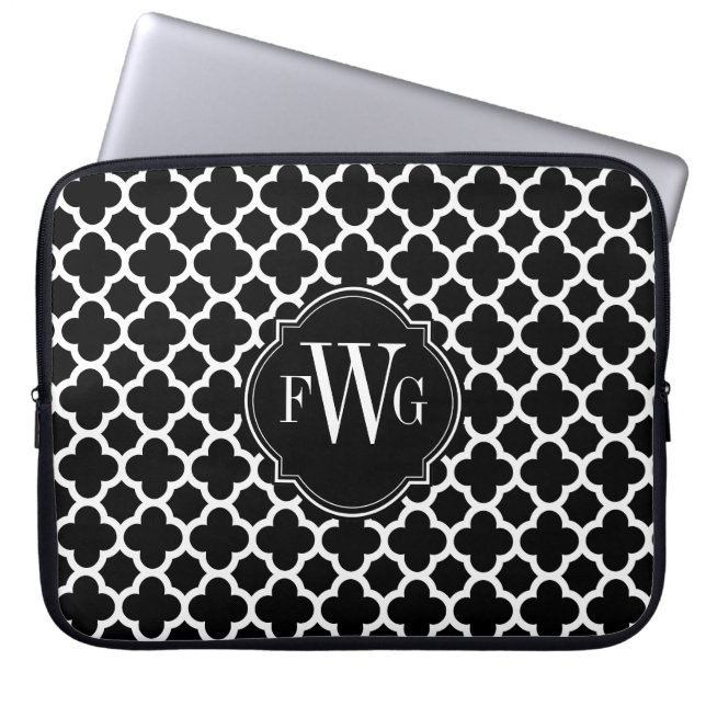 Capa Para Notebook Monograma do padrão quatrefoil preto e branco (Frente)