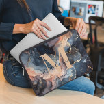 Capa Para Notebook Monograma Dourado Azul Cor de Água Moderna<br><div class="desc">Descubra a sofisticação moderna com a nossa bolsa de laptop Dourada de Monograma, Cor de Água Moderna. Esta manga elegante apresenta uma mistura cativante de mármore cor-de-água rosa e azul, complementada por um monograma rosa personalizado. Proteja seu laptop com estilo com este acessório chic, mesclando elegância com o design contemporâneo....</div>