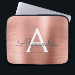 Capa Para Notebook Monograma Dourado de aço inoxidável rosa rosa rosa<br><div class="desc">Rosa Rosa Rosa Rosa Dourada Faux Stainless Steel Elegante Capa de Monograma. Esta capa pode ser personalizada para incluir seu nome inicial e próprio.</div>