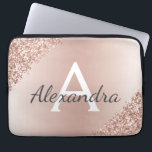 Capa Para Notebook Monograma Dourado Metálico Rosa Rosa Cor-de-Rosa R<br><div class="desc">Cor-de-rosa-rosa-rosa Dourada Brilhante Metálico e Minúsculo Moderno e Elegante Monograma. Este caso pode ser personalizado para incluir seu primeiro nome e nome e fazer um presente de Natal feminino ou doce 16 de aniversário.</div>