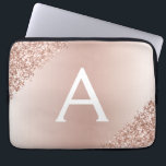 Capa Para Notebook Monograma Dourado Metálico Rosa Rosa Cor-de-Rosa R<br><div class="desc">Cor-de-rosa-rosa-rosa Dourada Brilhante Metálico e Minúsculo Moderno e Elegante Monograma. Este caso pode ser personalizado para incluir seu primeiro nome e nome e fazer um presente de Natal feminino ou doce 16 de aniversário.</div>