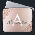 Capa Para Notebook Monograma Dourado Metálico Rosa Rosa Cor-de-Rosa R<br><div class="desc">Cor-de-rosa-rosa-rosa Dourada Brilhante Metálico e Minúsculo Moderno e Elegante Monograma. Este caso pode ser personalizado para incluir seu primeiro nome e nome e fazer um presente de Natal feminino ou doce 16 de aniversário.</div>