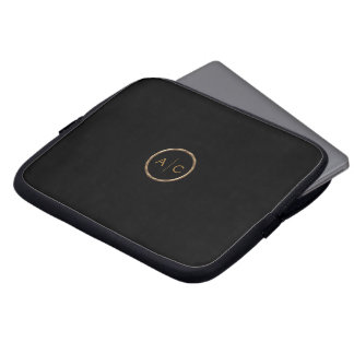 Capa Para Notebook Monograma Dourado Mínimo em PRETO