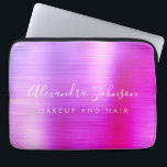 Capa Para Notebook Monograma Metálico Rosa Púrpura<br><div class="desc">Movimento Roxo e Rosa Moderno, Mão-de-Obra Girly Make Up and Hair Beauty Salon Faux Metálico Ilegante Ilegante Monograma Laptop Bag ou Promocional (promo) de anúncio. Este gabinete de computador profissional de classe pode ser personalizado para incluir seu nome de assinatura de script monograma e sua profissão ou posição de cargo....</div>