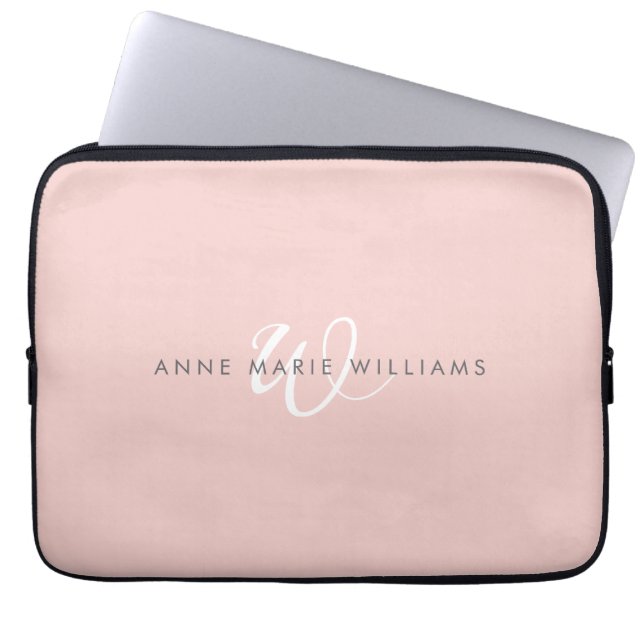 Capa Para Notebook Monograma moderno em rosa bege com escrita branca (Frente)