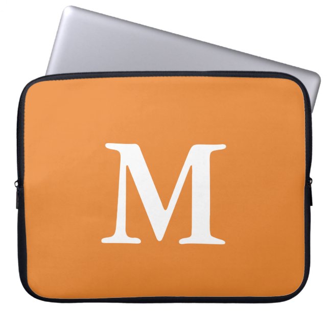 Capa Para Notebook Monograma Simples Laranja e Branco (Frente)