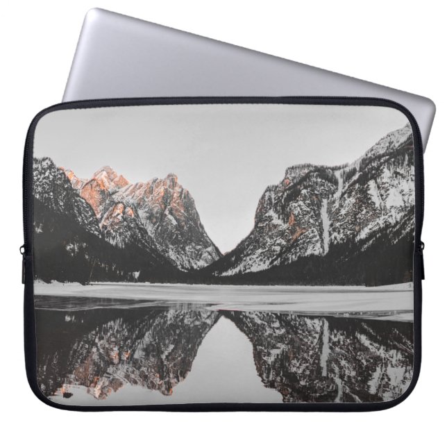 CAPA PARA NOTEBOOK MONTANHA BESIDE LAKE (Frente)