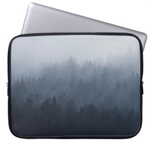 CAPA PARA NOTEBOOK MONTANHA COM FLORESTA NO NEVO