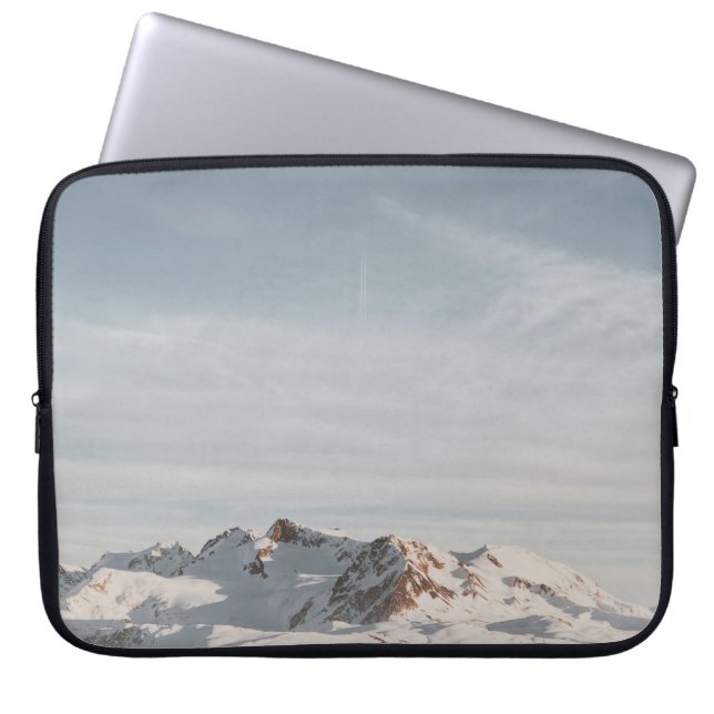 CAPA PARA NOTEBOOK MONTANHA DE NEVE À BASE NO DIA (Frente)