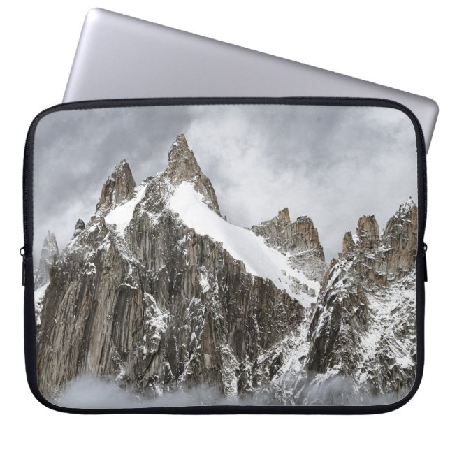 CAPA PARA NOTEBOOK MONTANHA MARROM (Frente)