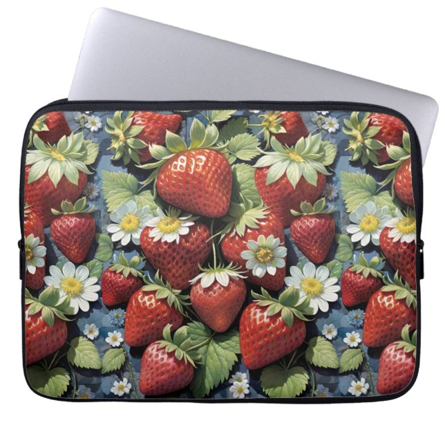 Capa Para Notebook Morangos Frescos Colhidos e Flores Brancas (Frente)