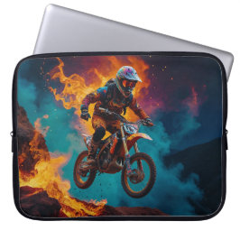 Capa Para Notebook Motocross Racer e Erupção Vulcânica