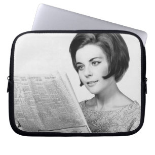 Capa Para Notebook Mulher Newpaper de leitura