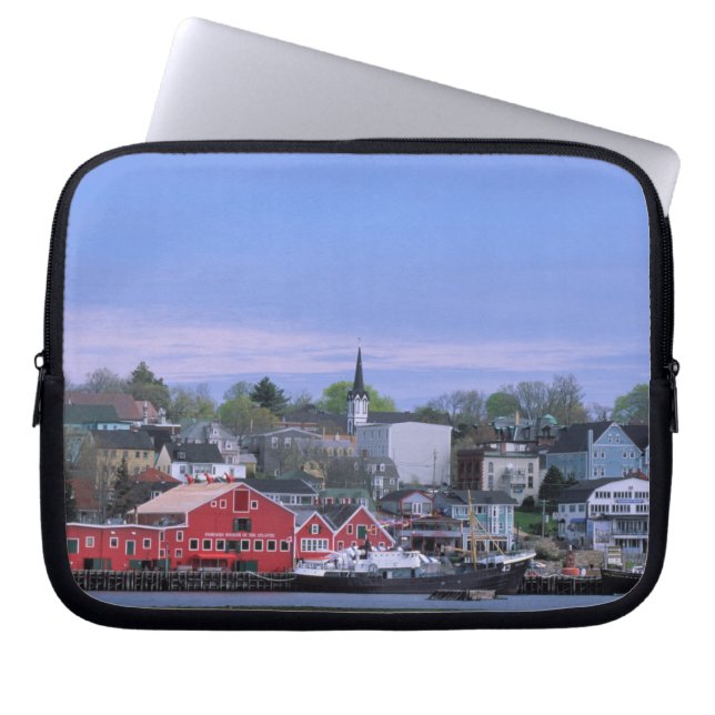 Capa Para Notebook N.A. Canadá, Nova Escócia. Uma vista de Lunenburg, (Frente)
