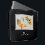 Capa Para Notebook Na moda Dourado Peixe Koi<br><div class="desc">Bolsa de laptop personalizada com ilustração de um par de peixes koi dourados nadando juntos.</div>