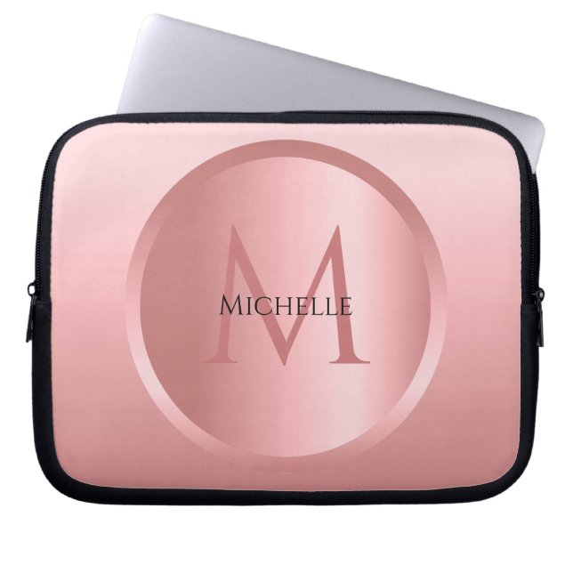 Capa Para Notebook Na moda Trendy Rosa de Modelo Dourado Monograma (Frente)