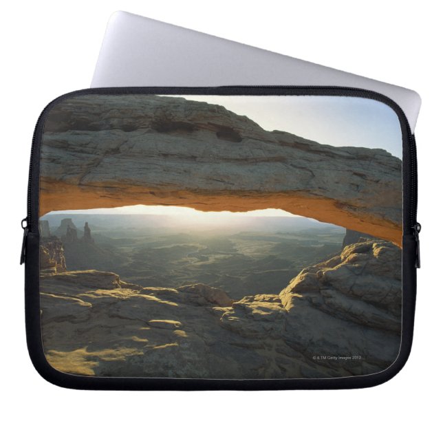 Capa Para Notebook Nascer do sol no arco do Mesa (Frente)