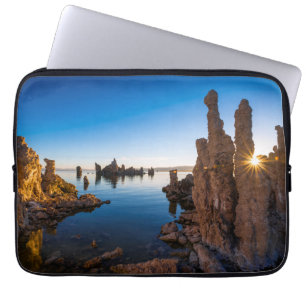 Capa Para Notebook Nascer do sol no lago Mono, Califórnia
