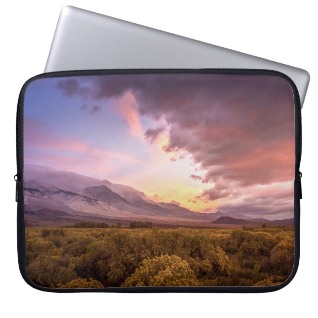 Capa Para Notebook Nascer do sol no Owens Valley (Frente)