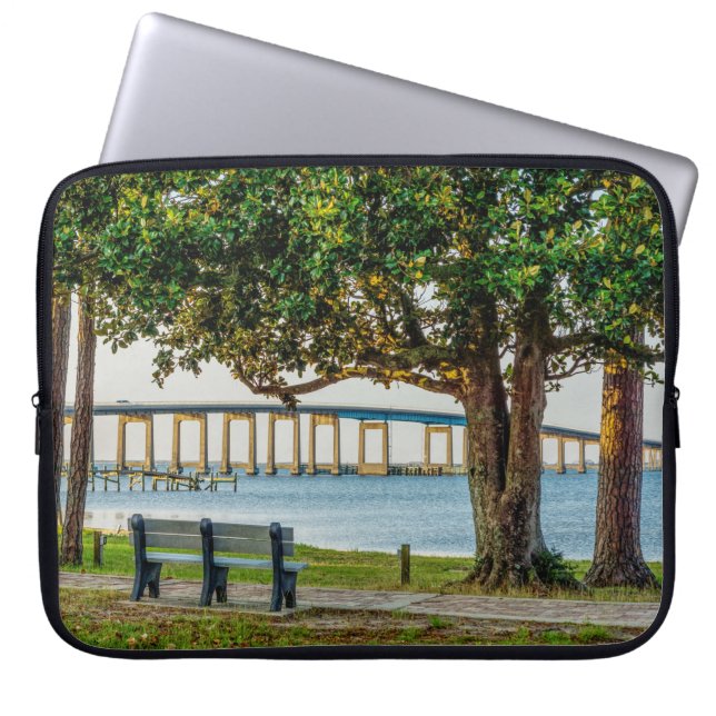 Capa Para Notebook Navarre Park Bench e Bridge (Frente)