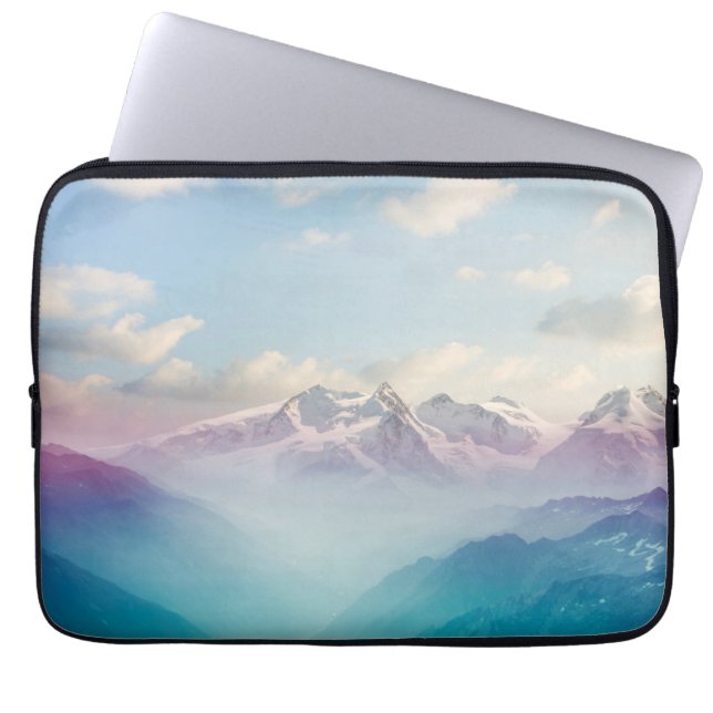 Capa Para Notebook Névoa da manhã em um vale alpino (Frente)