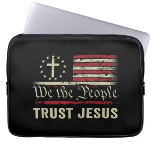Capa Para Notebook Nós, as Pessoas, confiamos em Jesus - EUA, bandeir